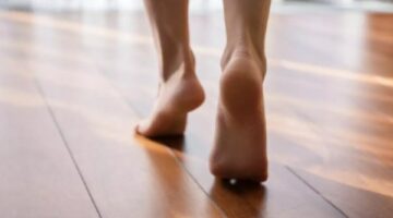 المشي حافياً في المنزل ضار للقدمين| لن تتوقع مشاكله الصحية – الجريدة