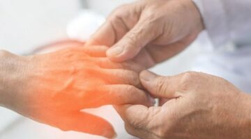 مش مجرد ألم طارئ .. التنميل علامة على أمراض خطيرة – الجريدة