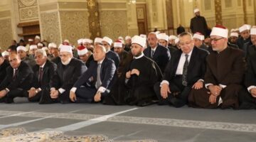 محافظ القاهرة نائبًا رئيس الجمهورية في الاحتفال الذي أقامته وزارة الأوقاف بمناسبة ليلة النصف من شعبان – الجريدة