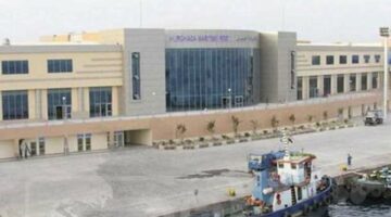 بسبب الطقس السيئ.. إغلاق ميناء الغردقة البحرى – الجريدة