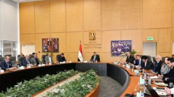 وزير الإسكان يتابع موقف تنفيذ أبراج ”الداون تاون” وبحيرات ”كريستال لاجون” بمدينة العلمين الجديدة | الاقتصاد – الجريدة