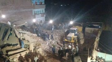 انتشال جثمان طفل من أسفل انقاض منزل أسيوط المنهار |شاهد – الجريدة