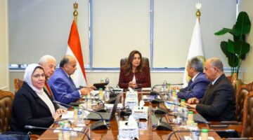 وزيرة التنمية المحلية تتابع مستجدات منظومة المخلفات الصلبة بالجيزة – الجريدة