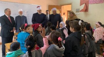 وكيل الأزهر يشهد طابور الصباح بمعاهد سوهاج.. ويوجه رسائل للطلاب والمعلمين – الجريدة