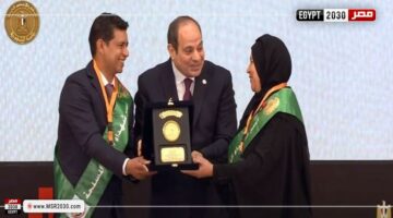 السيسي يكرم أسر الشهداء خلال احتفالية «يوم الشهيد» | توك شو – الجريدة