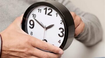 قدم الساعة 60 دقيقة.. لماذا لجأت الحكومة للتوقيت الصيفي؟ – الجريدة