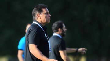 حسام البدري يعود لتدريب الأهلي طرابلس مجددًا