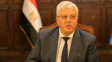 وزير التعليم يجدد تعيين ولاء شتا لرئاسة العلوم