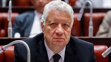 مرتضى منصور ينهي خلافاته مع الخطيب وإدارته.