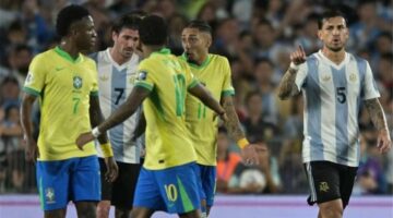 لاعب أرجنتيني يسخر من رودريجو في مواجهة البرازيل.