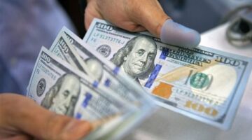 صعود سعر الدولار في البنوك والسوق الموازية