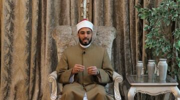 هل ختم القرآن في رمضان واجب؟ الأزهر يوضح.