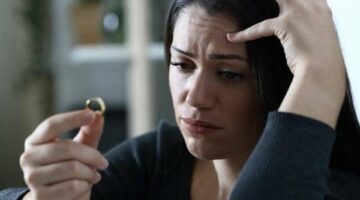 سيدة تكتشف صدمة مذهلة أثناء استخراج شهادة ميلاد ابنها