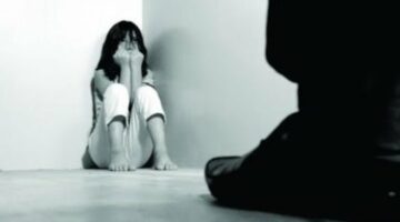 القبض على العاطل المتهم بالتعدى على طفلة داخل حمام عمومى فى الشرقية – الجريدة