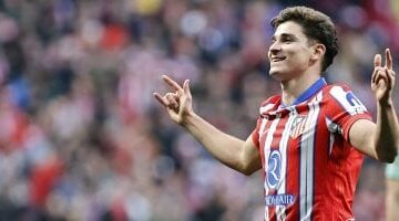 ليفربول يعيد ألفاريز للدوري الإنجليزي بصفقة قياسية