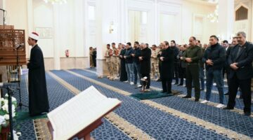 الرئيس السيسي يجري زيارة للأكاديمية العسكرية المصرية ويتفقد اصطفاف الطلبة ويؤدي صلاة الجمعة – الجريدة