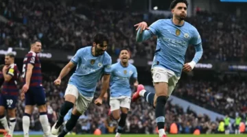 مرموش يترشح لجائزة هدف فبراير في مانشستر سيتي
