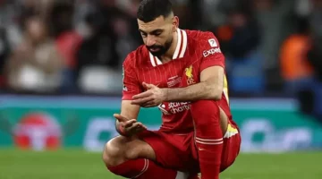 صلاح يرفض عرض الهلال للبقاء في ليفربول
