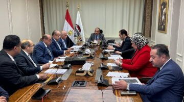 وزير الأعمال يتفقد استغلال مبنى قصر القطن بالإسكندرية