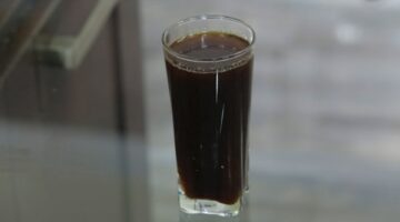 سريع وآمن.. طريقة تحضير مشروب التمر هندي في المنزل – الجريدة