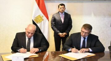 وزير الشباب يشهد توقيع بروتوكول تعاون تنموي