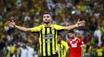 عوار في مباراة الاتحاد والشباب