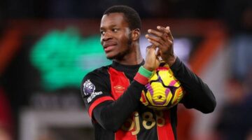 تنافس إنجلترا وإيطاليا على لاعب بورنموث