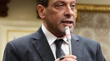 النائب محمود الشامي يطالب بتحقيق في تأخر سداد طباعة الكتب الدراسية.