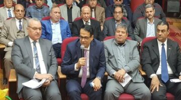 مدير الغربية يعقد لقاءً حول البكالوريا الجديدة
