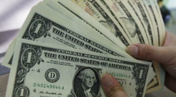 أسعار الدولار مقابل الجنيه اليوم في البنوك