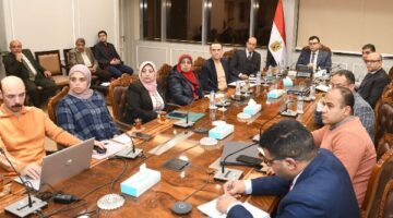 وزير الإسكار يتابع مشروع حدائق تلال الفسطاط