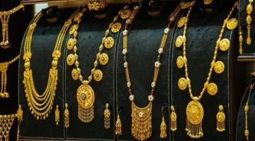 أسعار الذهب تُسجل مستويات قياسية بعد قرارات ترامب.