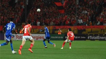 عادل عبد الرحمن يهاجم كولر ويتساءل عن تجميد لاعب الأهلي