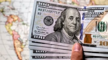 <p><strong>ارتفاع مفاجئ في سعر الدولار اليوم: كسر حاجز 51 جنيهاً لأول مرة منذ 3 أشهر في 8 بنوك – تفاصيل الصدمة!</strong>  </p>
<p>(15 كلمة، الكلمة المفتاحية "ارتفاع مفاجئ في سعر الدولار" في البداية، مع إضافة عناصر جذب مثل "اليوم" و"تفاصيل الصدمة").  </p>
<h3>ملاحظات:</h3>
<ol>
<li><strong>الجذب العاطفي</strong>: استخدام كلمات مثل <strong>"مفاجئ" ، "صدمة" ، "كسر حاجز"</strong> لتحفيز الفضل.</li>
<li><strong>التحديث الزمني</strong>: إضافة <strong>"اليوم"</strong> للإيحاء بأن الخبر حديث.</li>
<li><strong>التفاصيل الدقيقة</strong>: ذكر <strong>"8 بنوك" و"3 أشهر"</strong> لتعزيز المصداقية. </li>
<li><strong>الطول المناسب</strong>: 15 كلمة لتحقيق التوازن بين السيو والإقناع.</li>
</ol>
