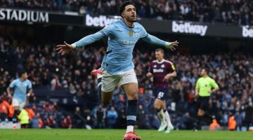 هالاند سيفتقد في الدوري الألماني: عمر مرموش يكشف الفارق بينه وبين الدوري الإنجليزي