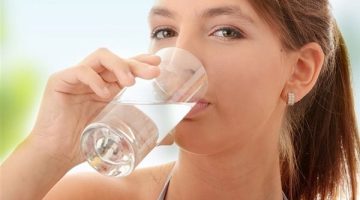 أضرار عدم شرب الماء: تعرف على المخاطر التي تهدد صحتك يوميًا
