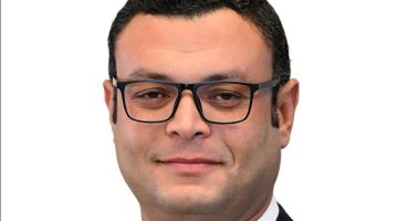 مشروعات الطرق في العاشر من رمضان: متابعة الموقف التنفيذي وسير العمل