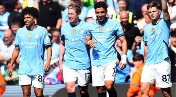 رجل مباراة مانشستر سيتي ضد كريستال بالاس يخطف الأنظار في الدوري الإنجليزي