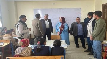 مدير تعليم مطروح: متابعة انتظام الدراسة بمدارس البنجر وحلول لتحديات التعليم