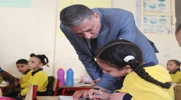 مدير تعليم الجيزة يفاجئ المدارس بجولة لرصد الانضباط المدرسي