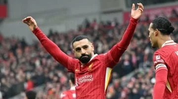 ما ترتيب محمد صلاح؟.. ثنائي إنجلترا يختار أفضل الأجنحة فى تاريخ البريميرليج