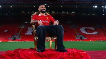 محمد صلاح يتألق في الدوري الإنجليزي ويسعى لحصد الحذاء الذهبي 2025