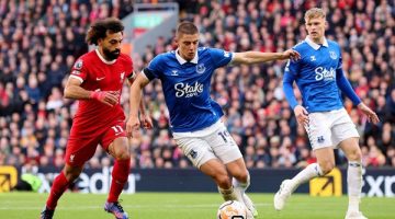 متى يتوج ليفربول بلقب الدوري؟