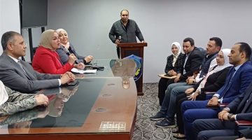 جامعة دمنهور تكرم طلاب التدريب الصيفي بالتعاون مع الجمارك المصرية