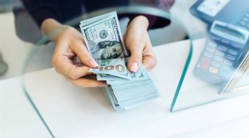 سعر الدولار اليوم في السوق السوداء: هل تجاوز حاجز 52 جنيهاً؟ تحديث جديد يكشف التفاصيل