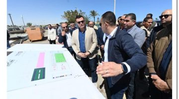 وزير الإسكان يتفقد تطوير كباري ومسطحات خضراء بمارينا العلمين