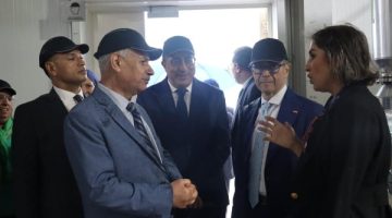 وزير الاستثمار يعزز التعاون بزيارة ميدانية لشركة أدوية تونسية بارزة