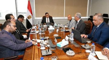 عدادات المياه مسبقة الدفع: وزير الإسكان يُتابع أعمال التركيب والتوريد بالمدن الجديدة
