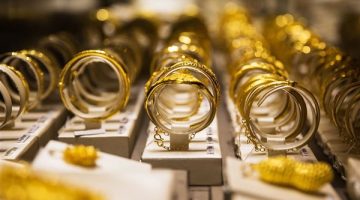 سعر الذهب اليوم السبت 12 أبريل 2025 يشهد ارتفاعًا حادًا.. وعيار 21 يصعد الآن