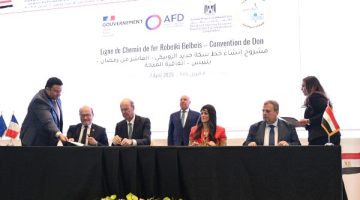 اتفاق مصري فرنسي لتمويل مشروع سكك حديد يربط الروبيكي ببلبيس